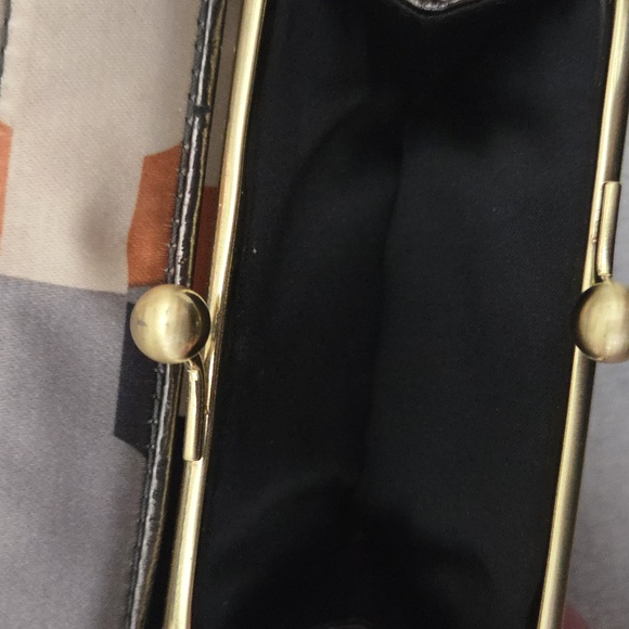 Coach Amanda Clutch - Picture 5 of 9